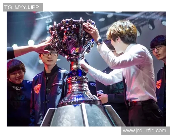 分析英雄联盟IG战队进攻策略的得失与反思实时数据